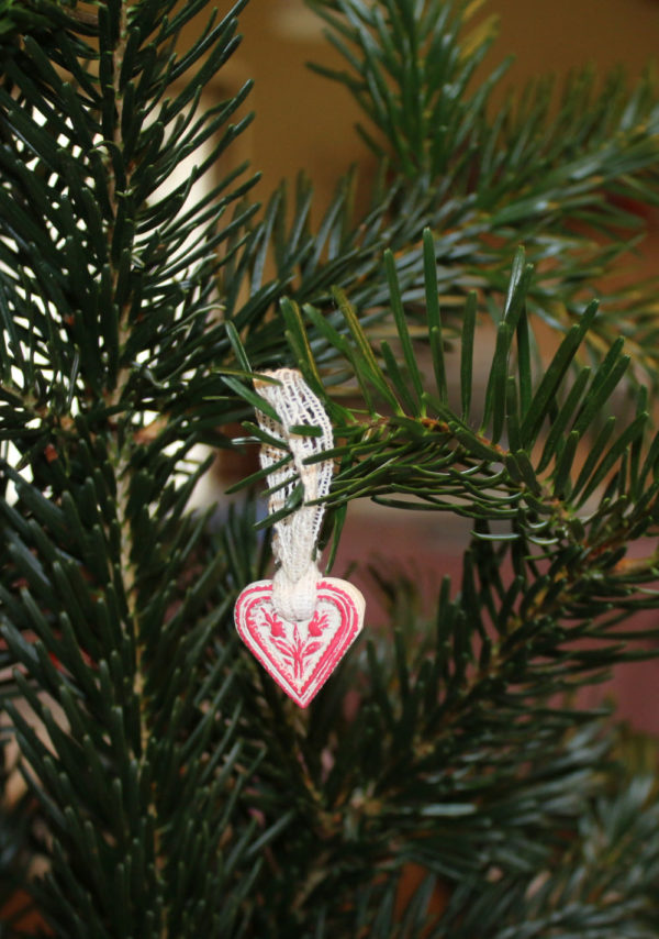 Mini Weihnachtsherz 2 mit Spitzenband